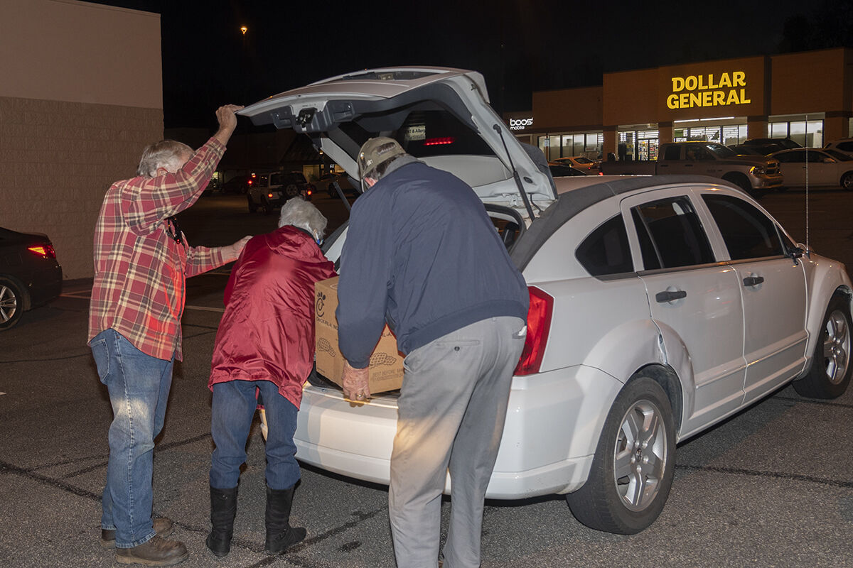 Thanksgiving distribution